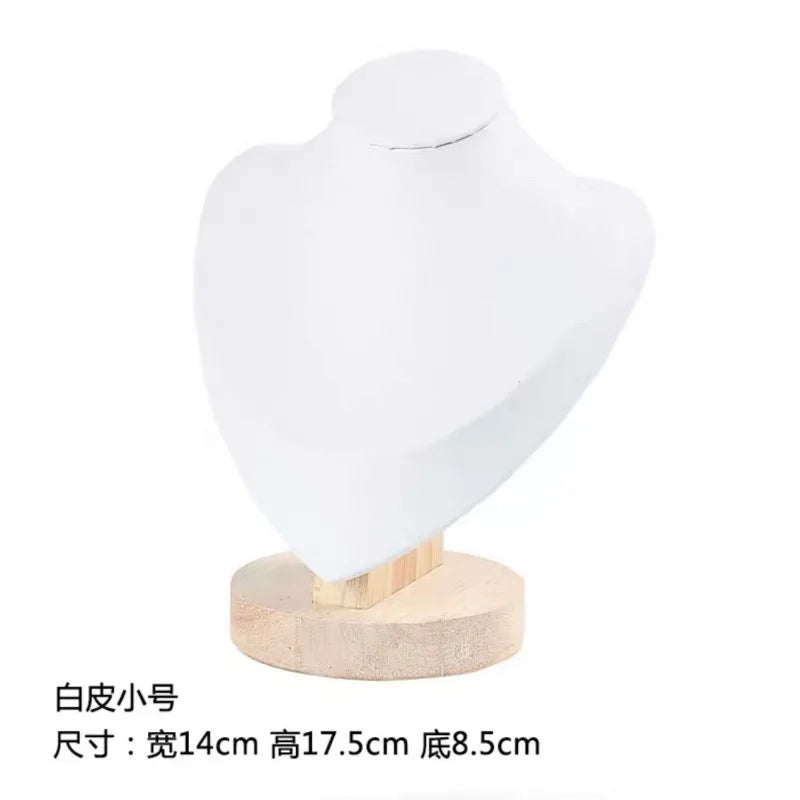 Buste Collier Bois Massif Portrait
