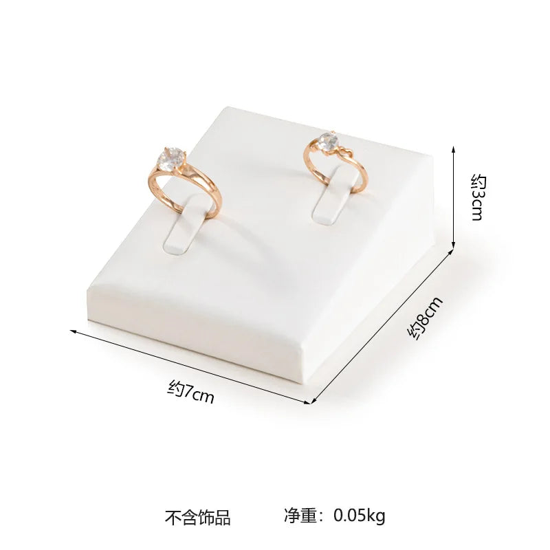 Présentoir Bijoux Cuir Vitrine Pro