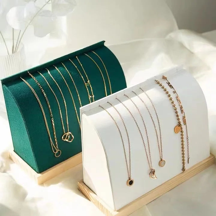 Buste Collier Bois Massif Ras du Cou