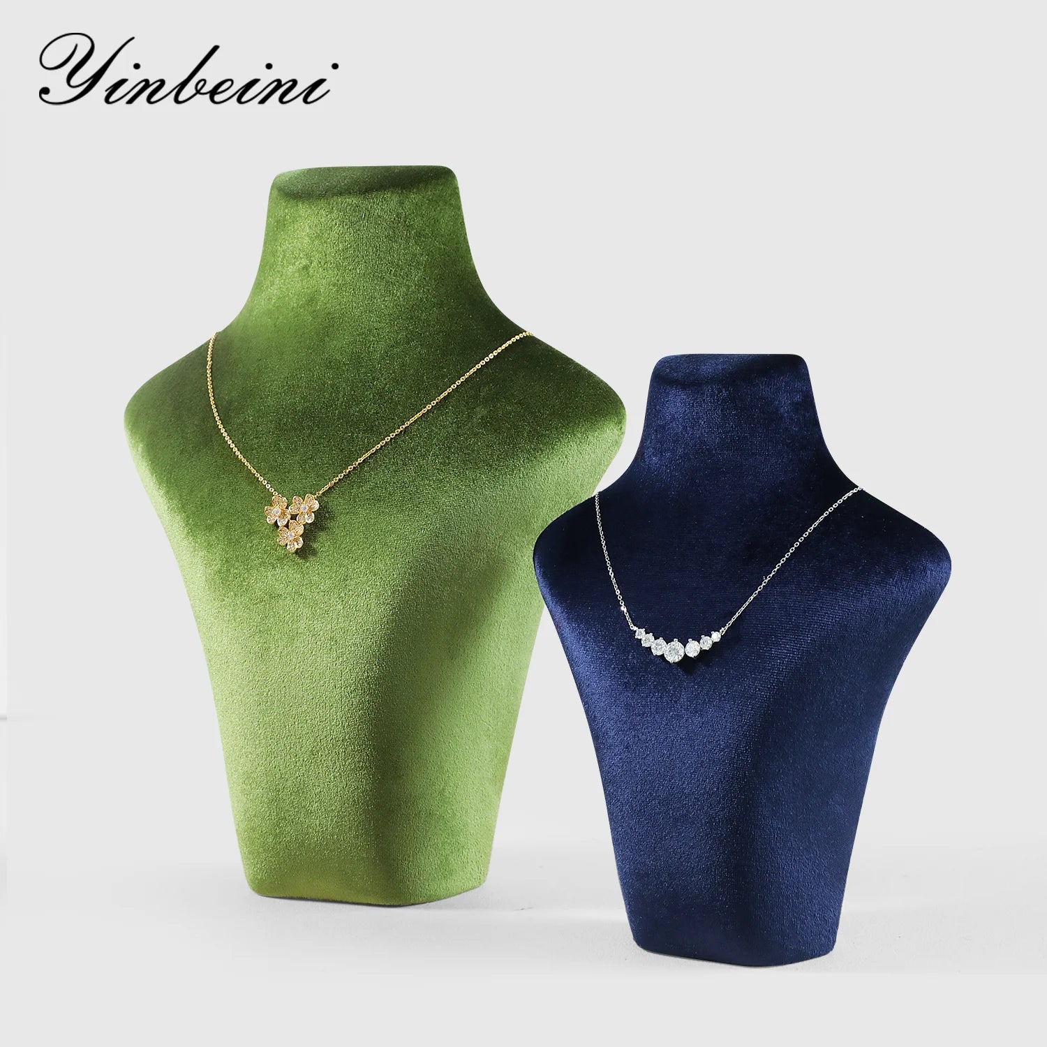 Buste Collier Velours Portrait Poitrine Comptoir
