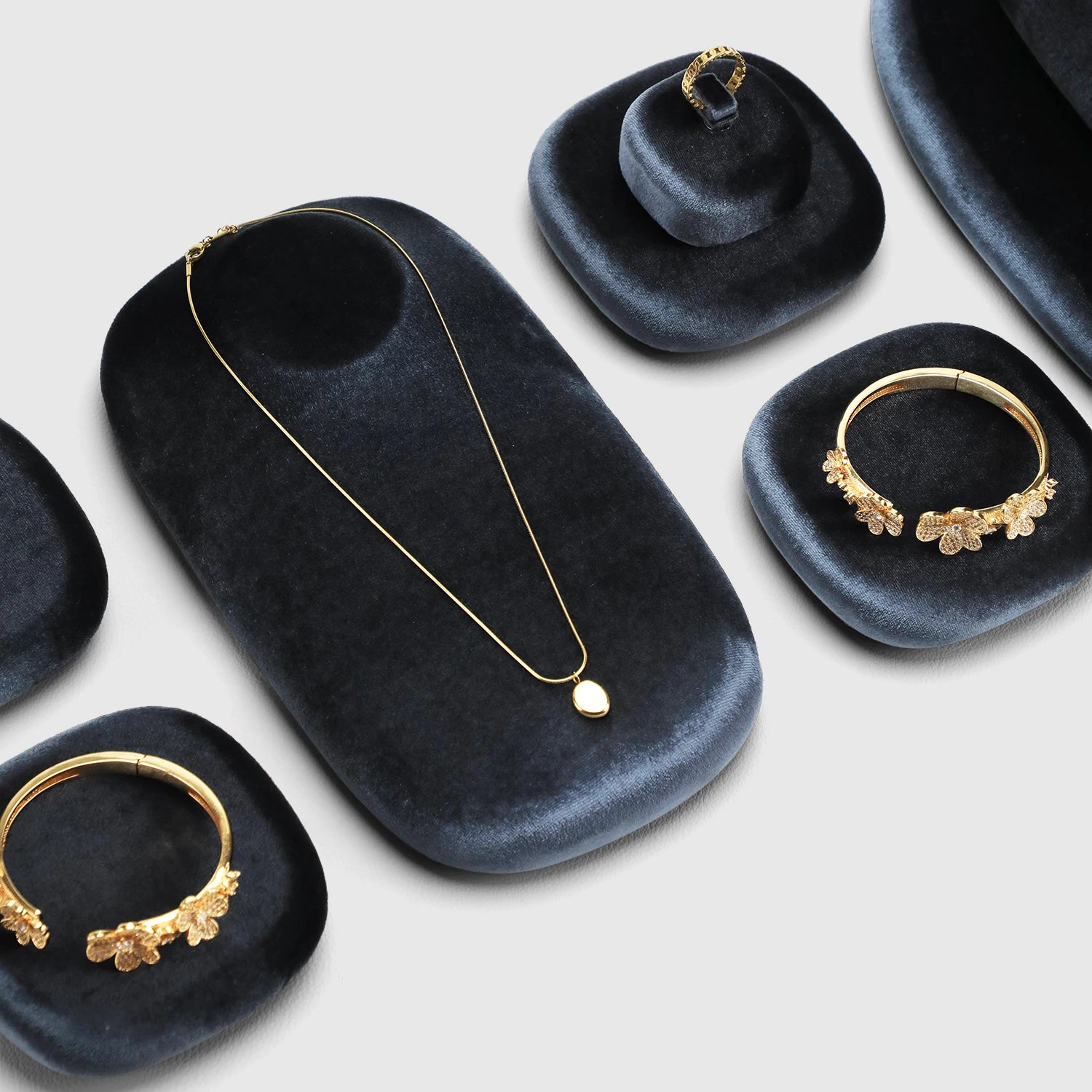 Présentoir Collier Velours Horizontal Pendentif
