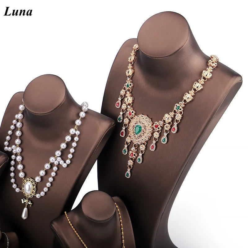Présentoir Collier Simili Cuir Buste Rotatif