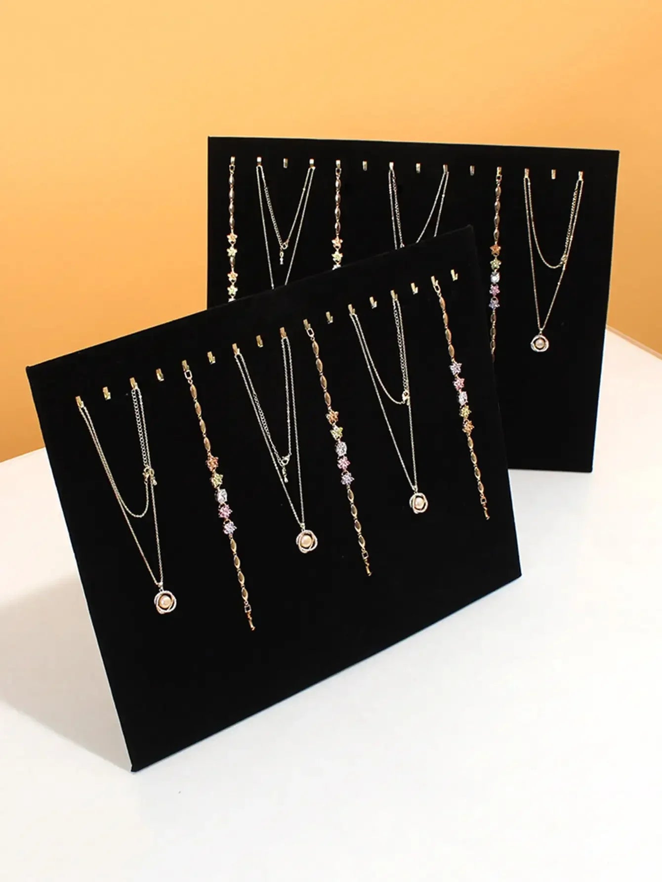 Présentoir Collier Bois Velours Noir Plat