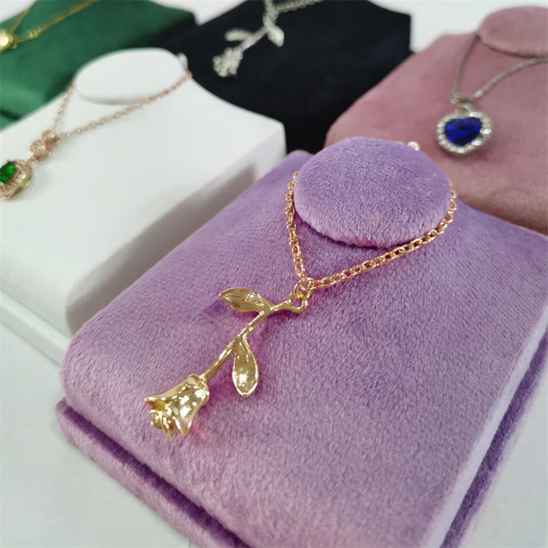 Présentoir Collier Velours Plat Luxe