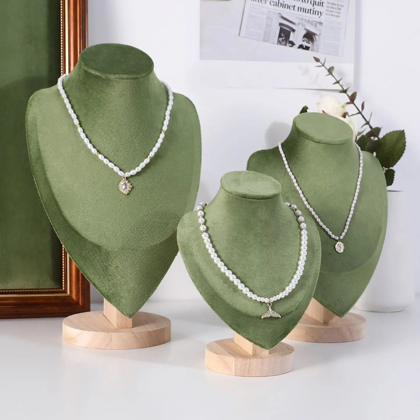 Présentoir Collier Velours Vert Bois