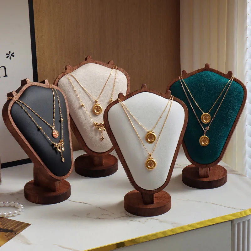 Buste Collier Bois Cuir Vitrine Boutique