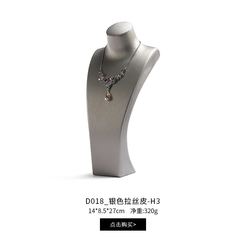 Buste Cou Cuir Portrait Mannequin Pendentif