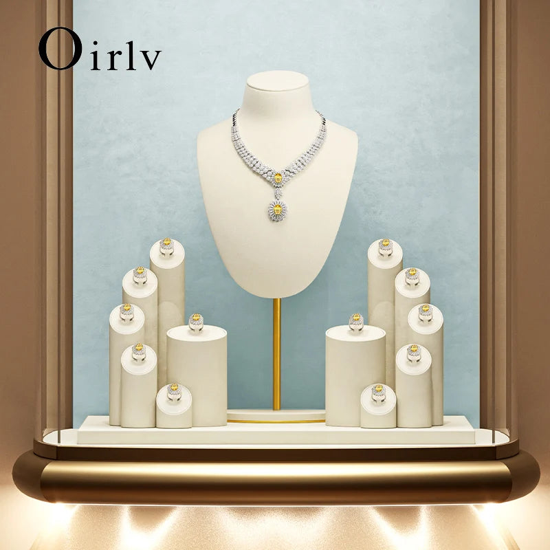 Buste Collier Bague Beige Vitrine Magasin
