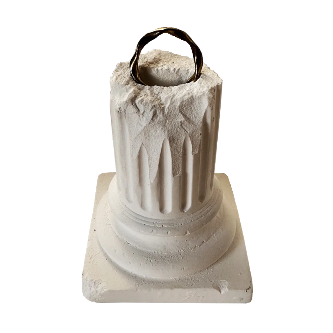Colonne romaine porte bague 8 cm – bague posée sur le sommet, fond blanc