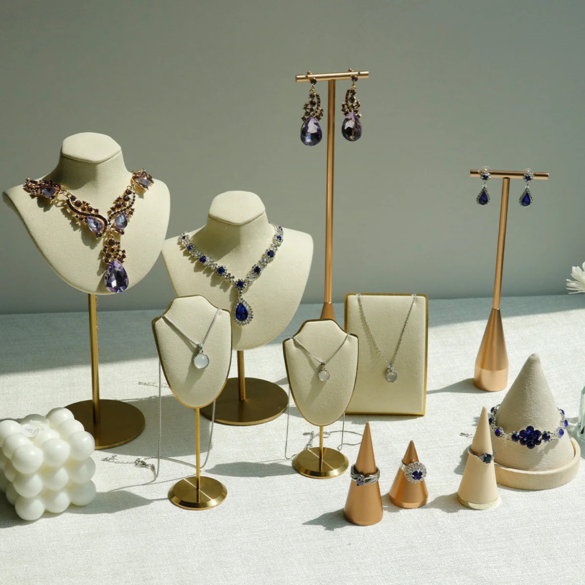 Présentoir Bijoux Métal Multi-Modèles Vitrine