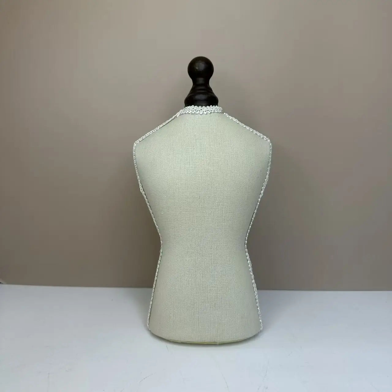 Présentoir Collier Buste Bois Bambou Élégant