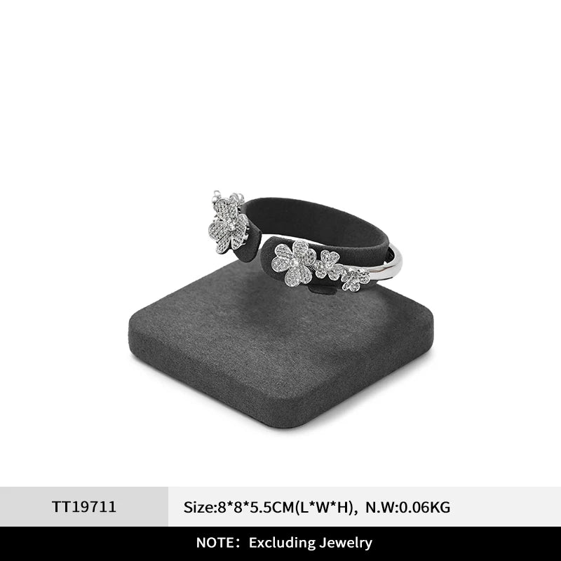 Présentoir Bijoux Velours Gris Boutique