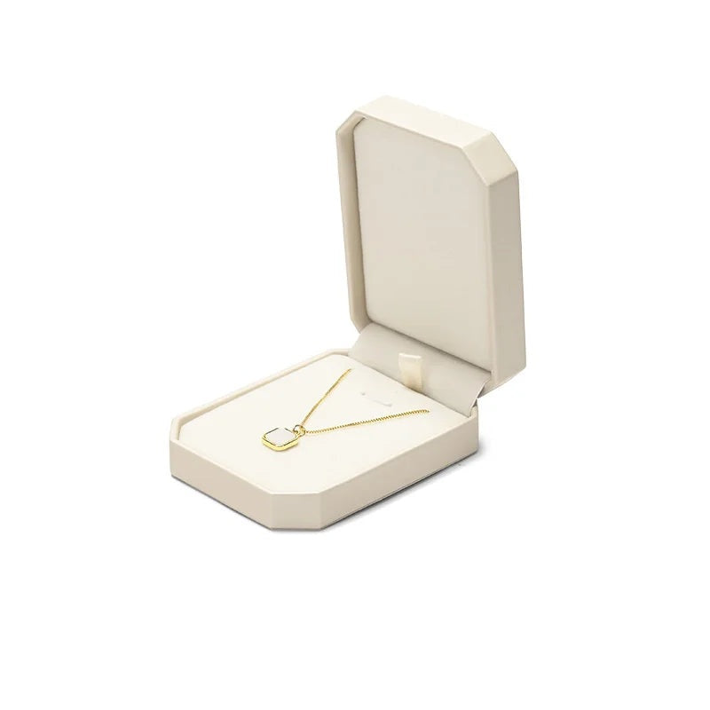 Écrin à bijoux ivoire octogonal – boîte collier