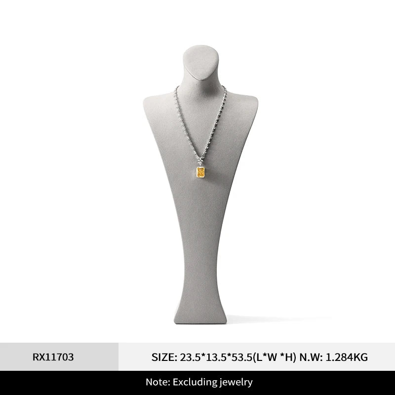 Buste Collier Cuir Poitrine Portrait Premium