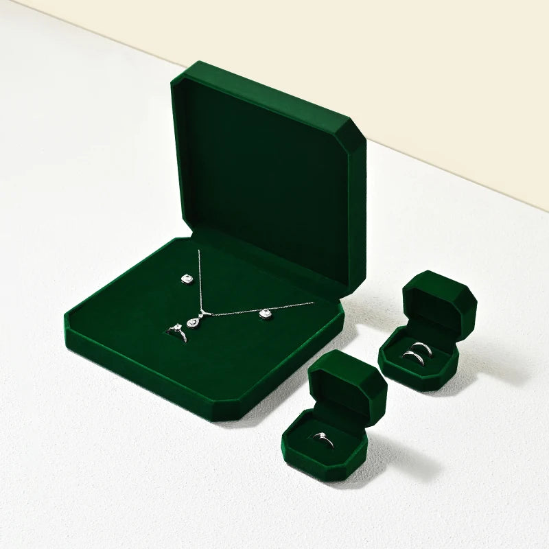 Boîte Bague Velours Vert Pierres Précieuses