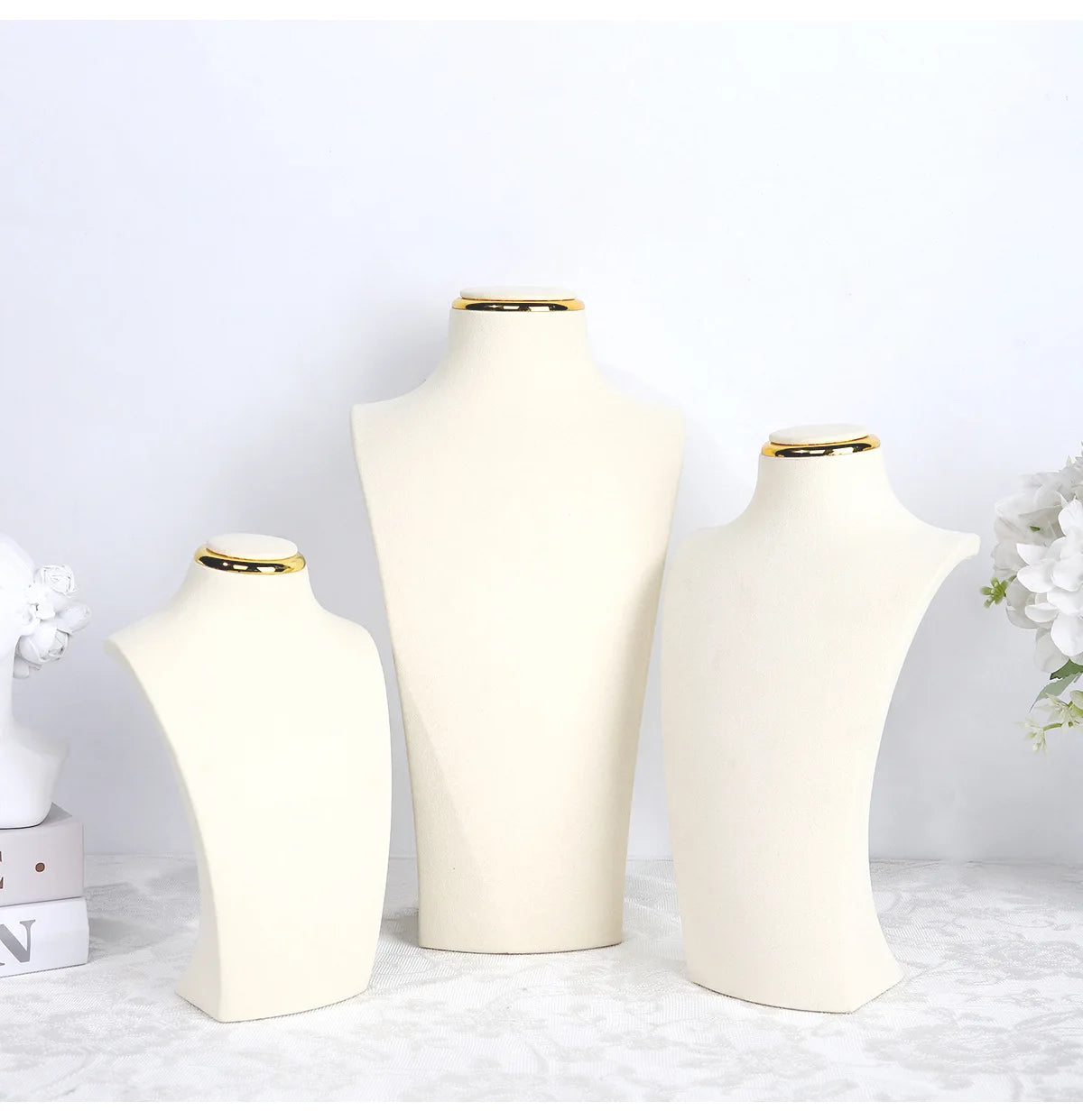Présentoir Collier Buste Simili Cuir Doré