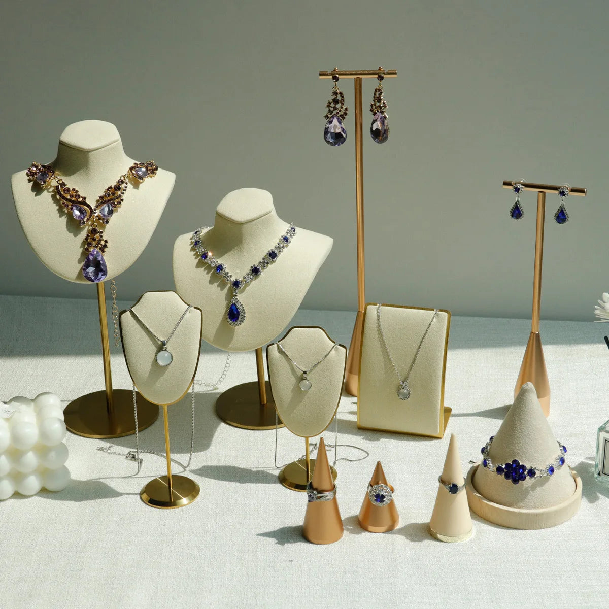 Présentoir Bijoux Métal Multi-Modèles Vitrine