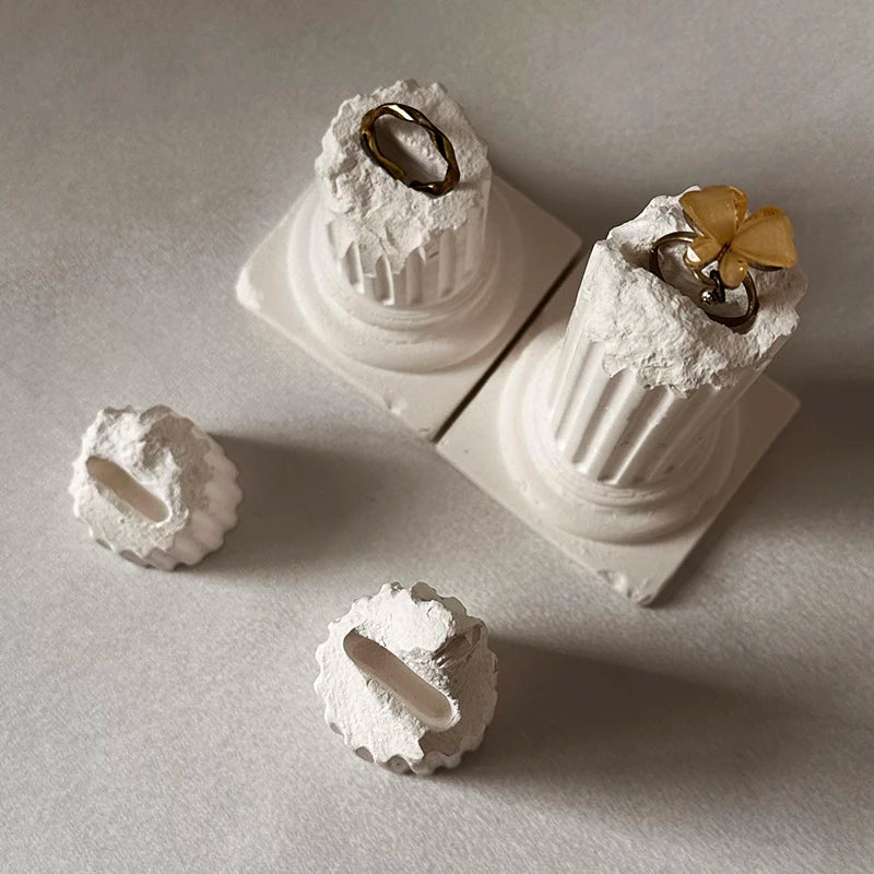 Présentoir Bague Pierre Colonne Romaine Vintage