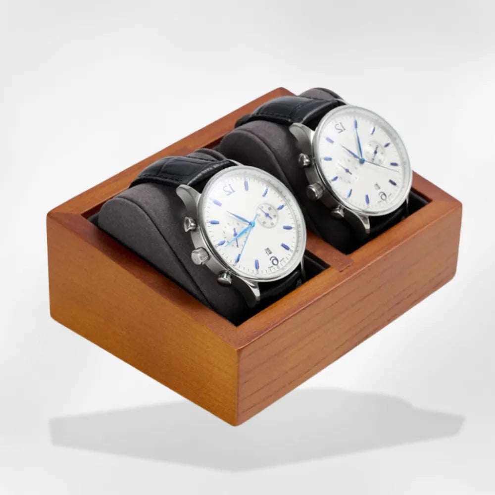 https://cdn.shopify.com/s/files/1/0889/8084/8989/files/Support_pour_montre_en_bois_RoyalCoffer145.webp?v=1757429900