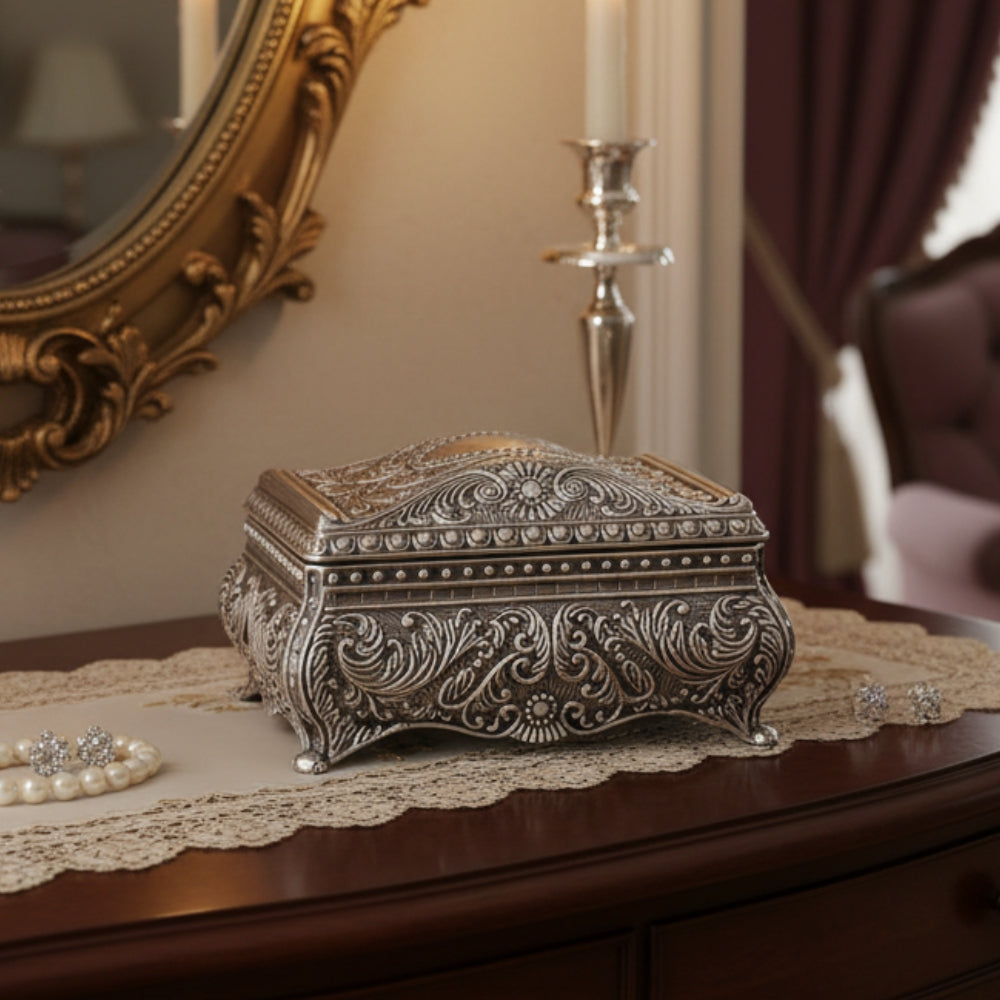 Boîte Bijoux Métal Sculpté Gothique Velours