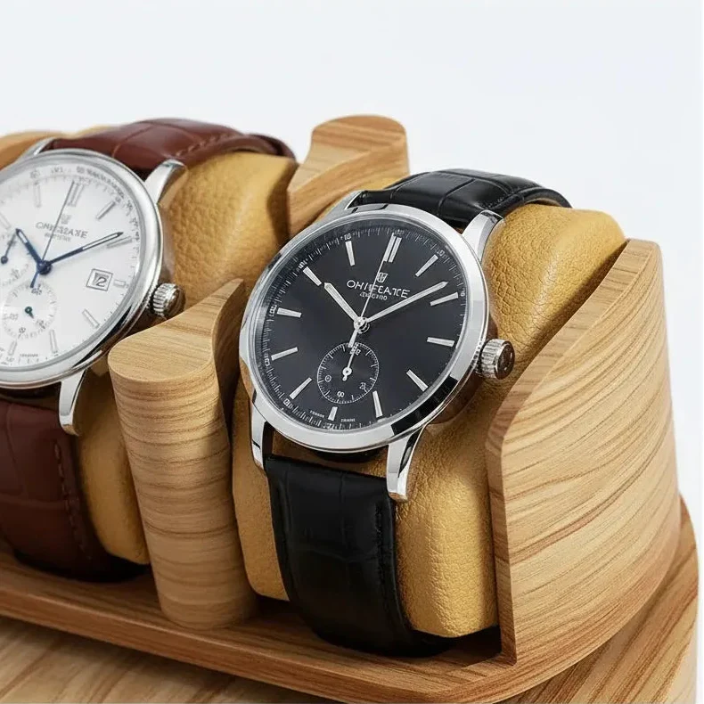 https://cdn.shopify.com/s/files/1/0774/4372/7708/files/remontoir-automatique-clairbois-2-montres-1-montres.webp?v=1771349604