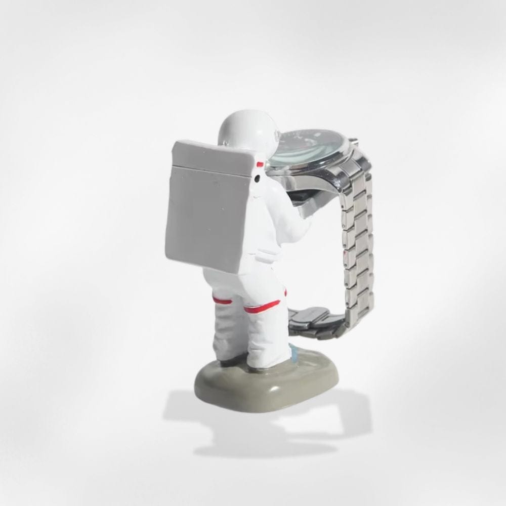 https://cdn.shopify.com/s/files/1/0889/8084/8989/files/royalcoffer-astronaute-presentoir-a-montre-br-royalastro-58640774627677.jpg?v=1727897415