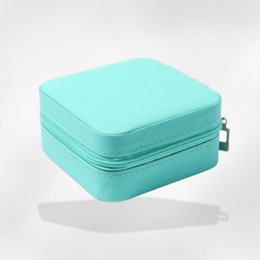 https://cdn.shopify.com/s/files/1/0889/8084/8989/files/royalcoffer-bleu-clair-boite-a-bijoux-br-mini-boite-a-bijoux-58489903022429.jpg?v=1727895789