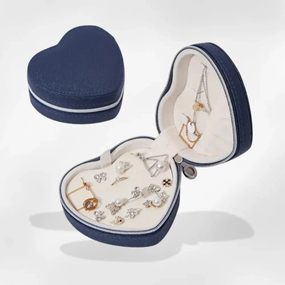 https://cdn.shopify.com/s/files/1/0889/8084/8989/files/royalcoffer-bleu-marine-boite-a-bijoux-coeur-1128225944.webp?v=1739079901