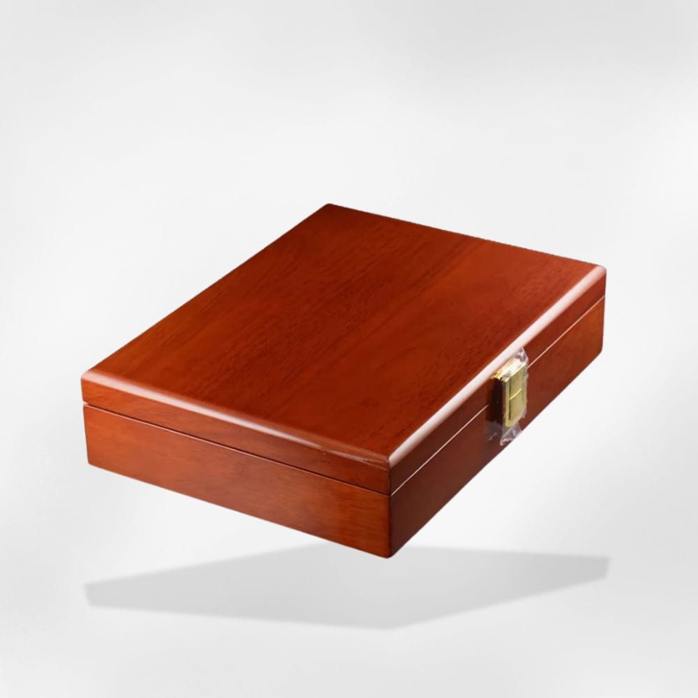 https://cdn.shopify.com/s/files/1/0889/8084/8989/files/royalcoffer-bois-boite-a-bijoux-royalear-58558386962781.jpg?v=1727889851