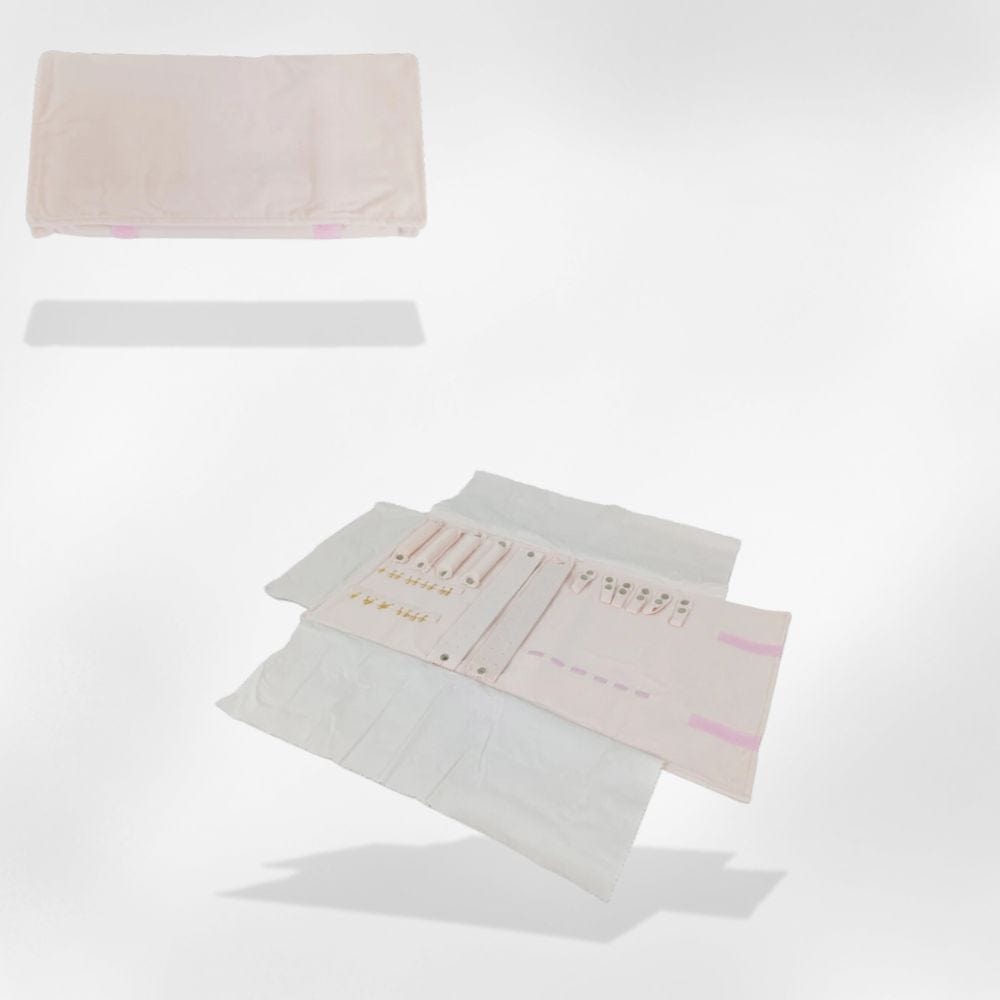 https://cdn.shopify.com/s/files/1/0889/8084/8989/files/royalcoffer-boite-a-bijoux-br-tissu-71595725881693.jpg?v=1733069171