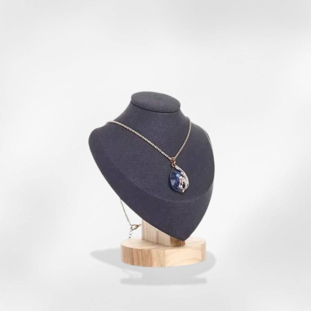 https://cdn.shopify.com/s/files/1/0889/8084/8989/files/royalcoffer-gris-et-noir-s-presentoir-bijoux-br-buste-58638111998301.jpg?v=1727888061