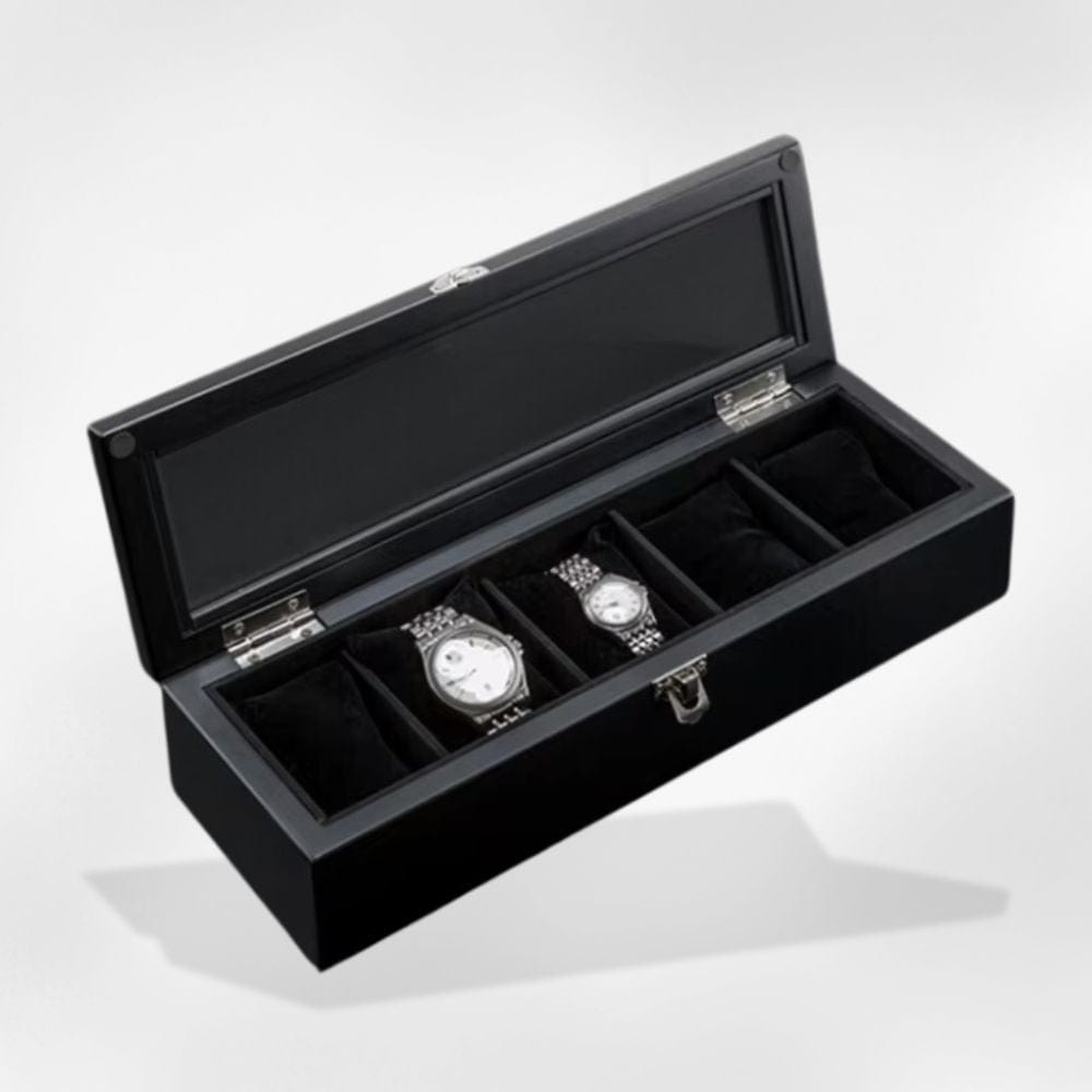https://cdn.shopify.com/s/files/1/0889/8084/8989/files/royalcoffer-noir-boite-a-montre-br-bois-58558527832413.jpg?v=1727889665