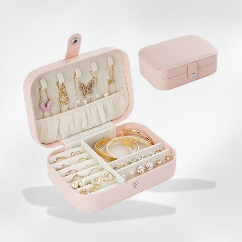 https://cdn.shopify.com/s/files/1/0889/8084/8989/files/royalcoffer-rose-boite-a-bijoux-br-simili-cuir-71360879133021.jpg?v=1733068667