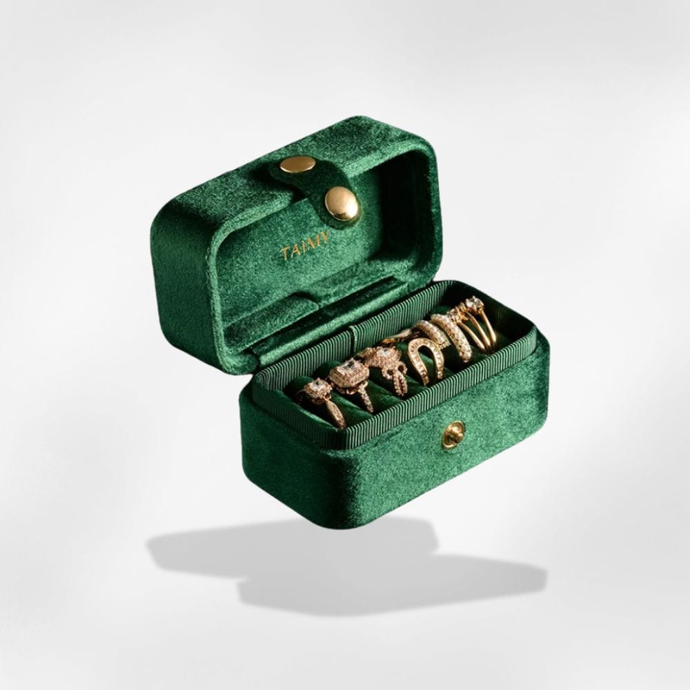 https://cdn.shopify.com/s/files/1/0889/8084/8989/files/royalcoffer-vert-cyan-boite-a-bijoux-br-bague-58413073695069.jpg?v=1727895077
