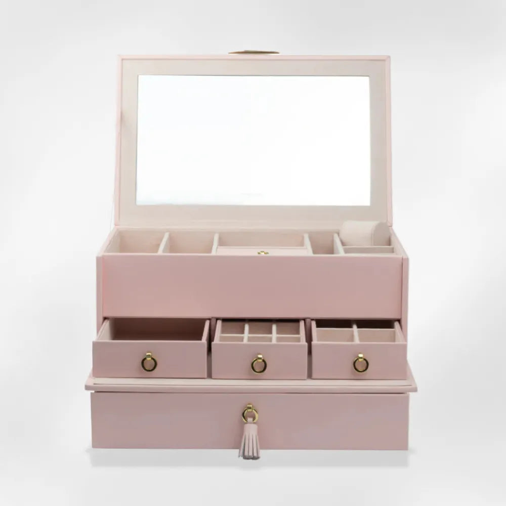 https://cdn.shopify.com/s/files/1/0889/8084/8989/files/royalcoffer_Coffret_Bijoux_Luxe_2.webp?v=1750781869